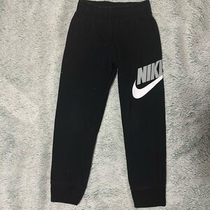 Nike boys sweat pants
